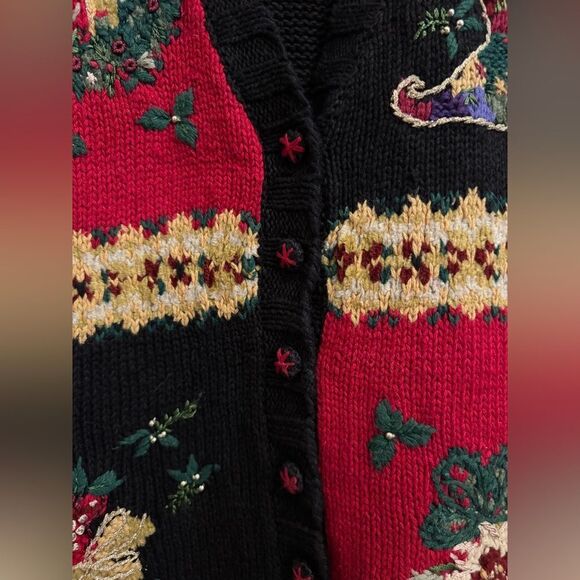 Vintage Croft & Barrow Size XLarge Novelty Ugly Christmas Knit Button Vest - Picture 2 of 11